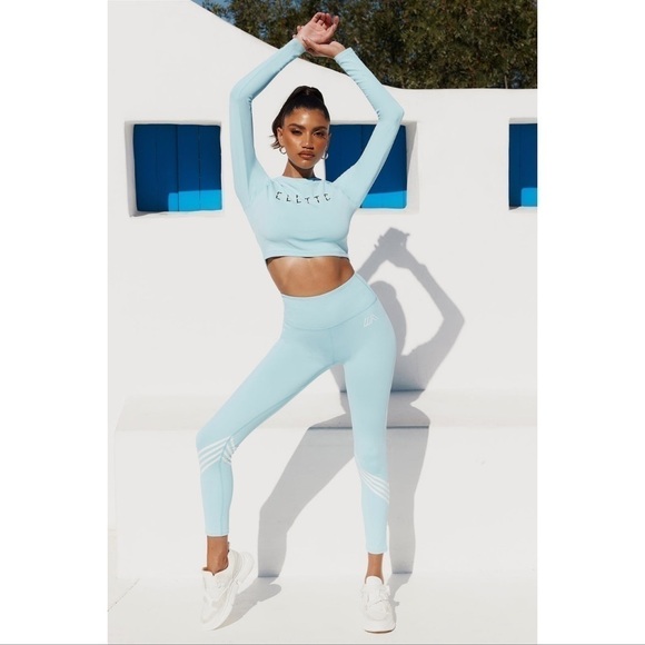 Elette Fit by Hello Molly | Blue Workout Set - Picture 2 of 12